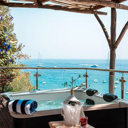 Bed and breakfast Luxury With Stunning Sea View In