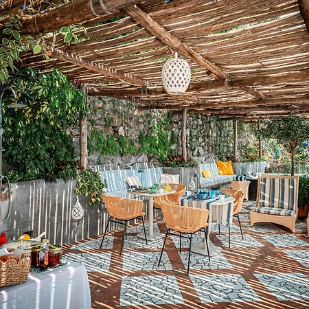 Bed and breakfast Luxury With Stunning Sea View In