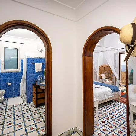 Luxury With Stunning Sea View In *